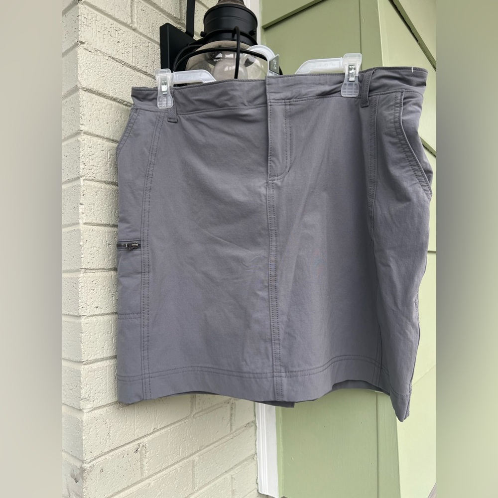 Athleta palisade Active, Hiking, and Golf Skort Gray Size 14